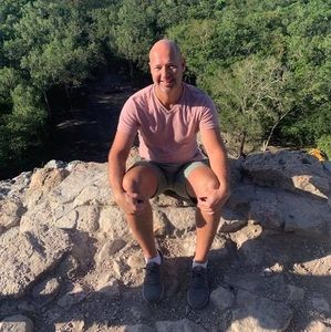 Meet your Posher, Curtis